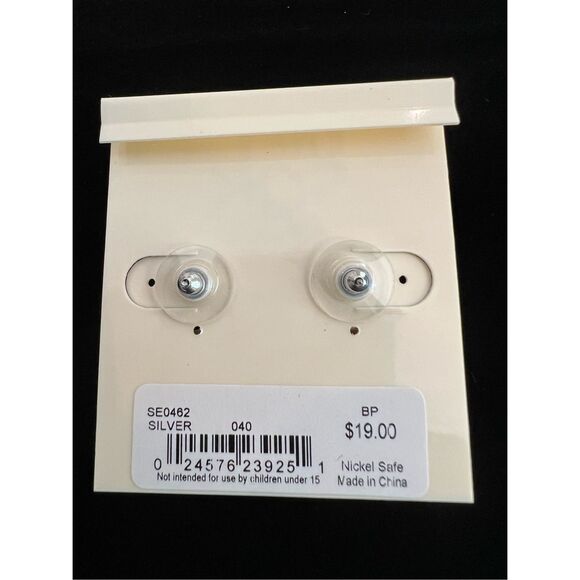 The Sak silver and pearl earrings - Picture 2 of 3